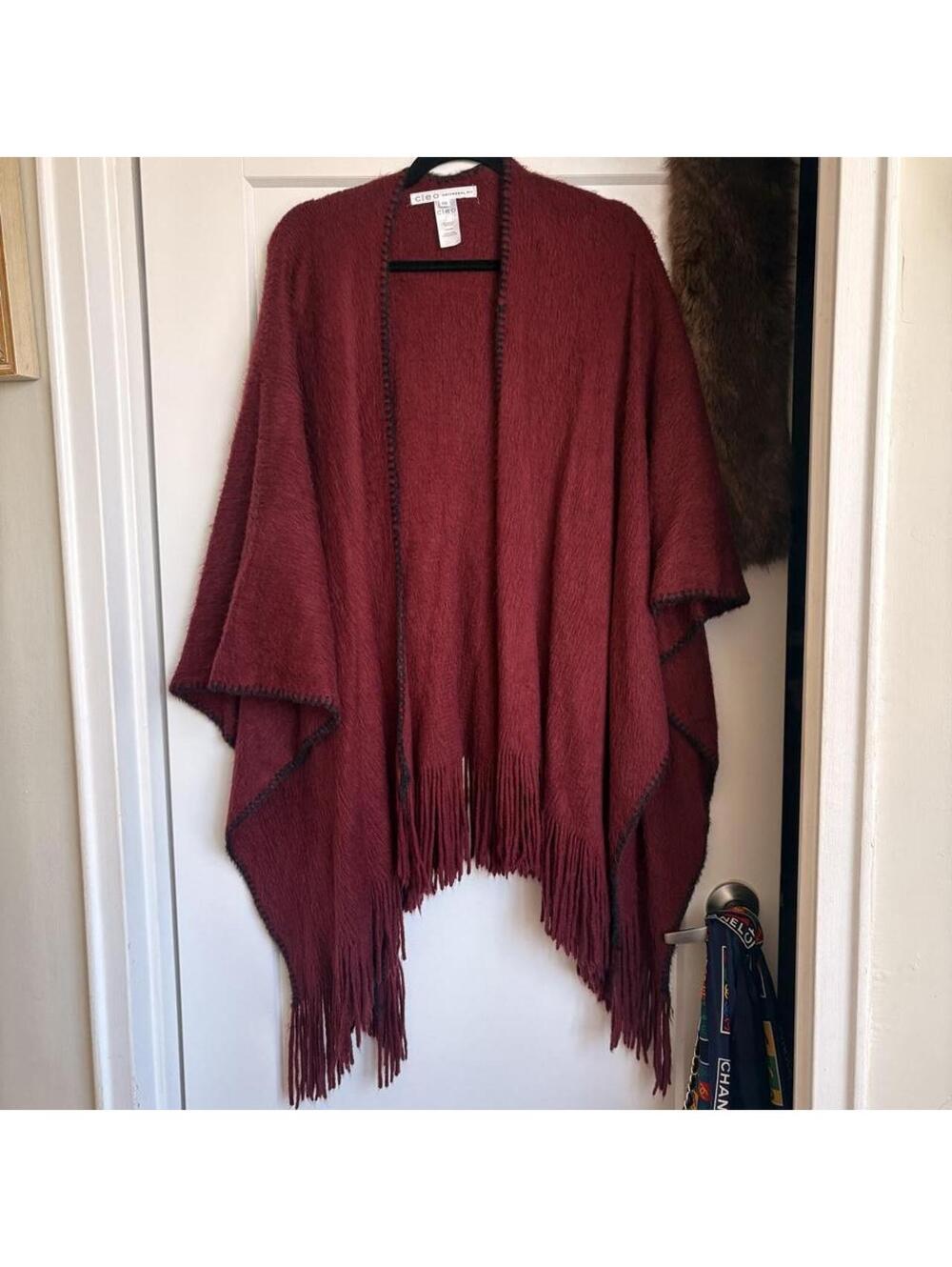 CLEO PONCHO SHAWL